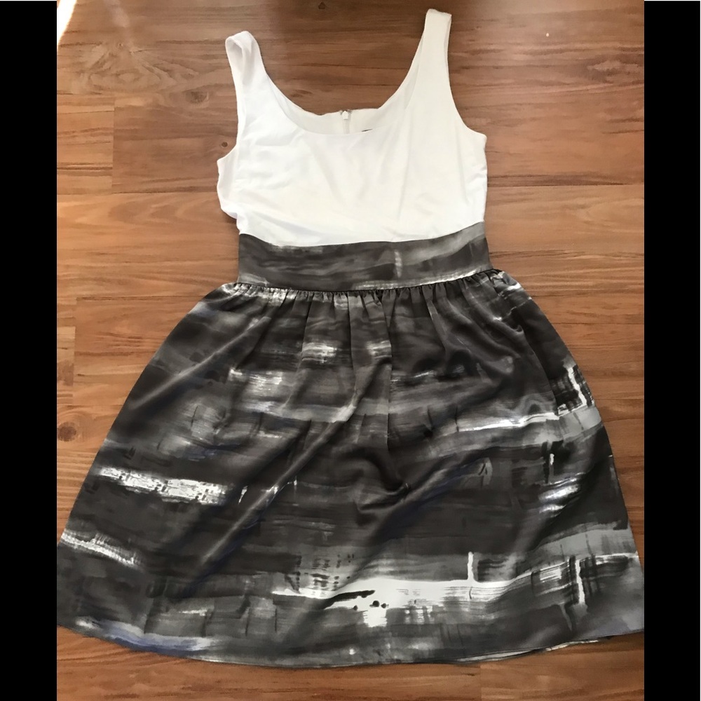 Adriana Papell size 8 dress